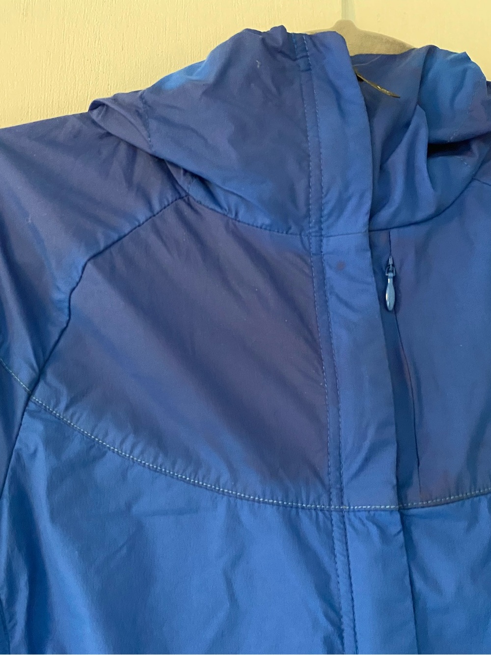 Lightweight Shell Jacket - Picture 3 of 10